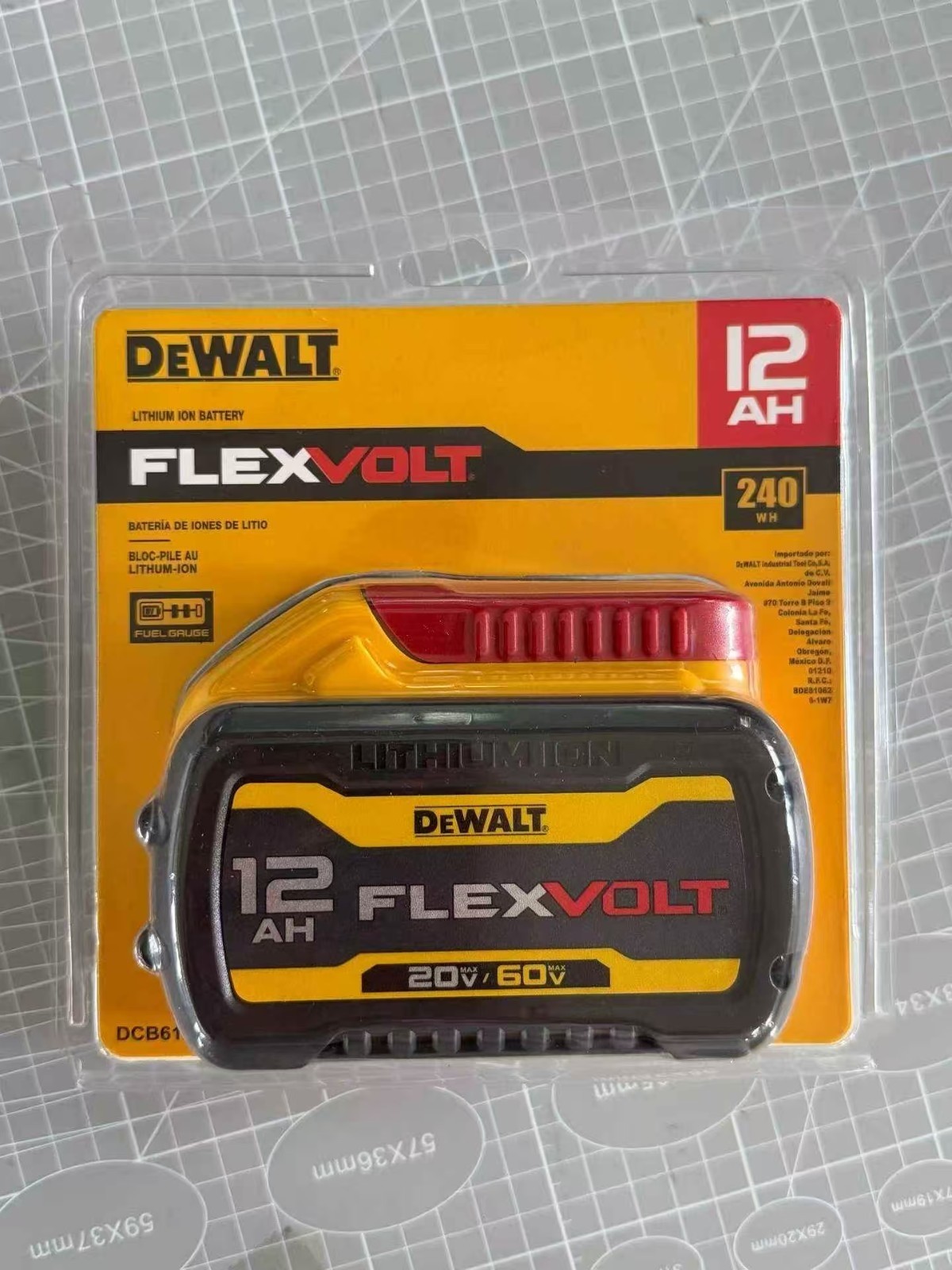 1 PACK DCB612 20V/60V FlexVolt Lithium-Ion 12.0Ah Battery Power Tool Batteries 1 PACK DCB612 20V/60V FlexVolt Lithium-Ion 12.0Ah Battery Power Tool Batteries