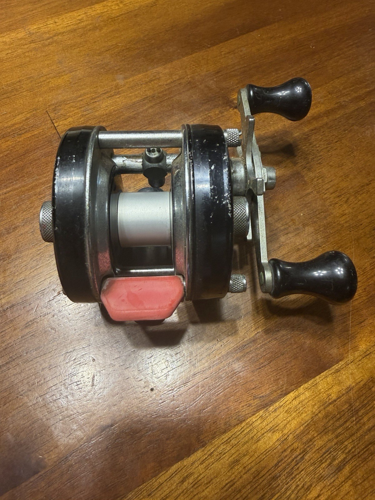 ABU Sweden Ambassadeur 4600 C Vintage Casting Fishing Reel, Black ABU Sweden Ambassadeur 4600 C Vintage Casting Fishing Reel, Black
