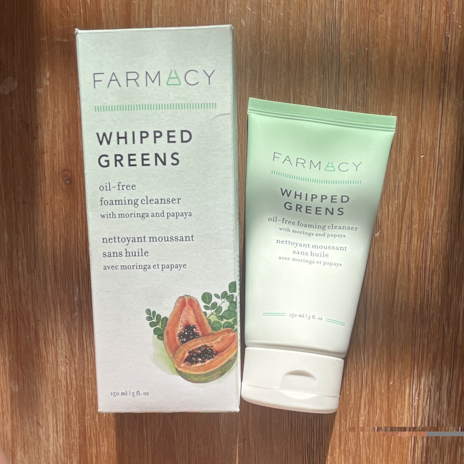 Farmacy Whipped Greens Oil-Free Foaming Cleanser Moringa Papaya 5 fl oz Farmacy Whipped Greens Oil-Free Foaming Cleanser Moringa Papaya 5 fl oz