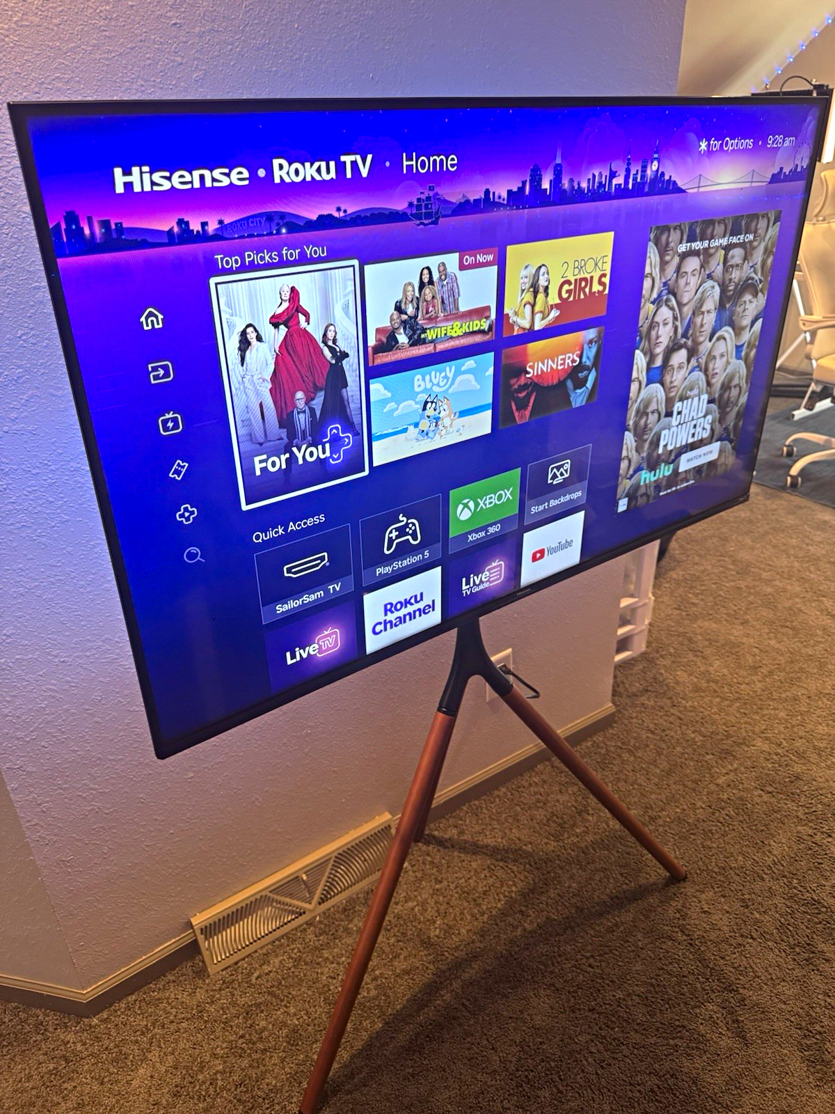 Hisense 50in Roku Smart TV 4K 2160p LED Black w/ Tripod Stand & Remote Hisense 50in Roku Smart TV 4K 2160p LED Black w/ Tripod Stand & Remote