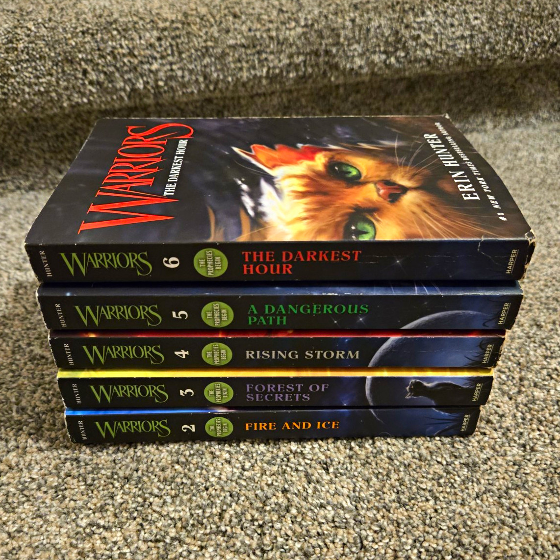 Warriors by Erin Hunter Paperback Book Lot: 4 Sets + 3 Books INCLUDES ALL Warriors by Erin Hunter Paperback Book Lot: 4 Sets + 3 Books INCLUDES ALL