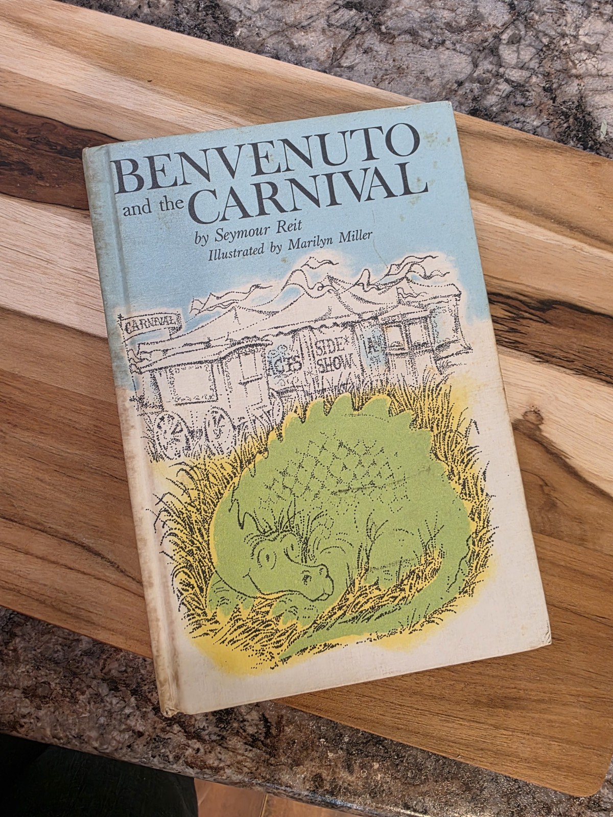 Vintage 1976 Benvenuto and the Carnival Hardcover Book Seymour Reit WeeklyReader