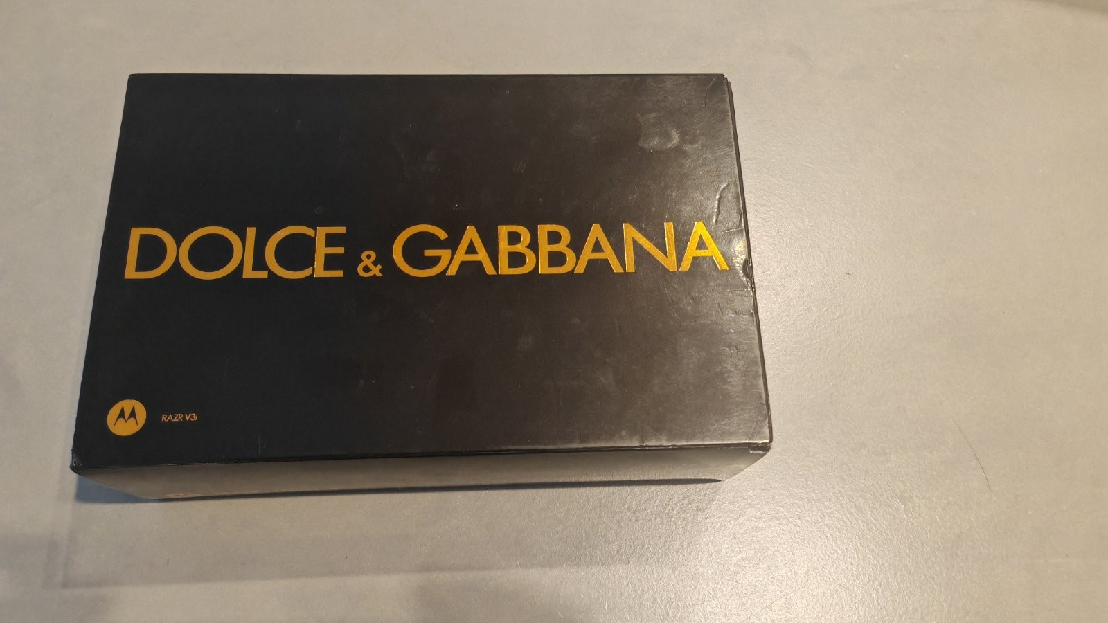 Motorola Razr V3i Dolce & Gabbana Limited Edition (#0483/1000) Motorola Razr V3i Dolce & Gabbana Limited Edition (#0483/1000)