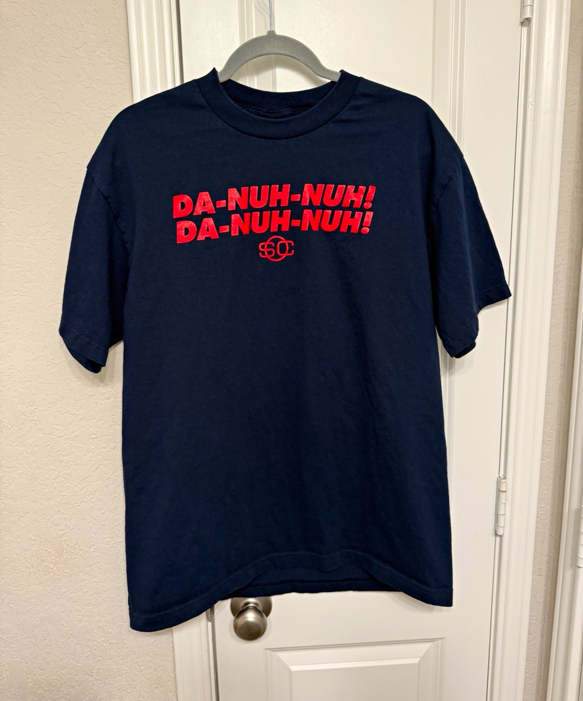 Vintage 90s ESPN SportsCenter “DA-NUH-NUH DA-NUH-NUH” Graphic T-Shirt, Size L Vintage 90s ESPN SportsCenter “DA-NUH-NUH DA-NUH-NUH” Graphic T-Shirt, Size L