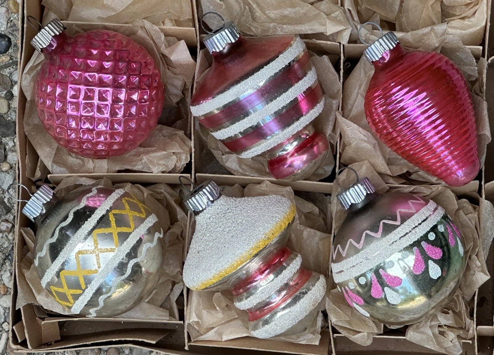 VTG Shiny Brite Made In USA  Mica Pink Tornado Lantern Stencil Glass Ornaments