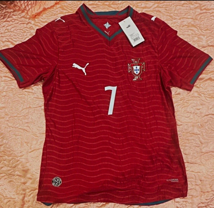 PUMA Portugal National Team Cristiano Ronaldo #7 Soccer Jersey Red Unisex S PUMA Portugal National Team Cristiano Ronaldo #7 Soccer Jersey Red Unisex S