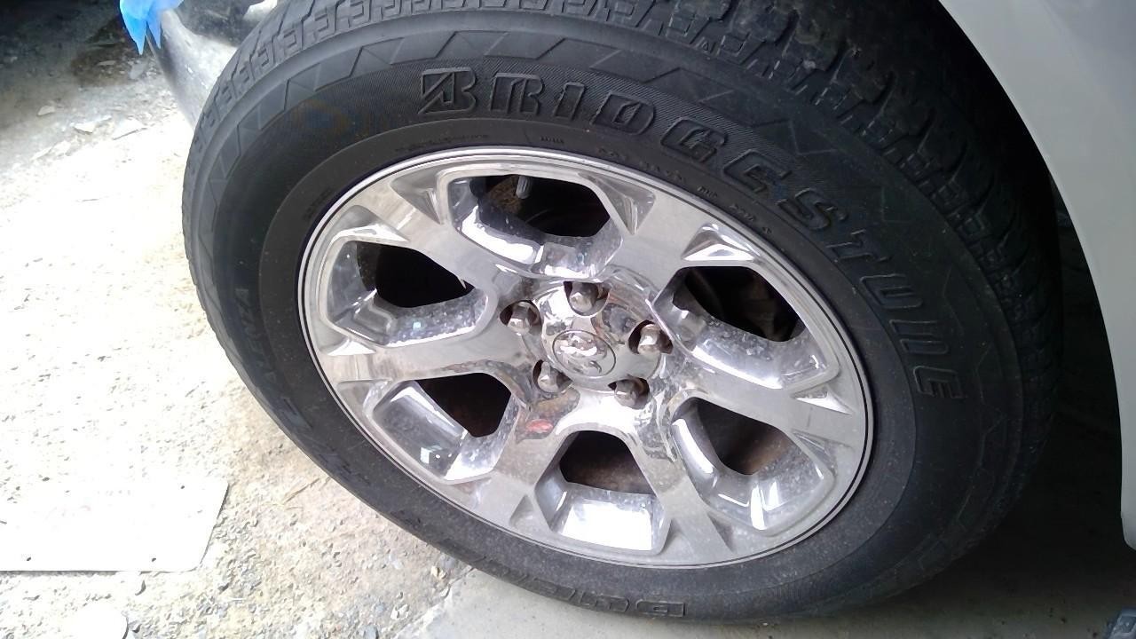 Used Wheel fits: 2013 Ram Dodge 1500 pickup road wheel 20x9 6 spoke chrome clad