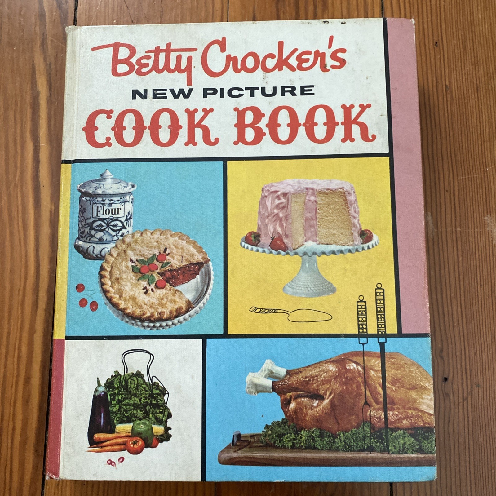 Lovely 1961 Betty Crocker\'s New Picture Cook Book 1st Edition 5th Print