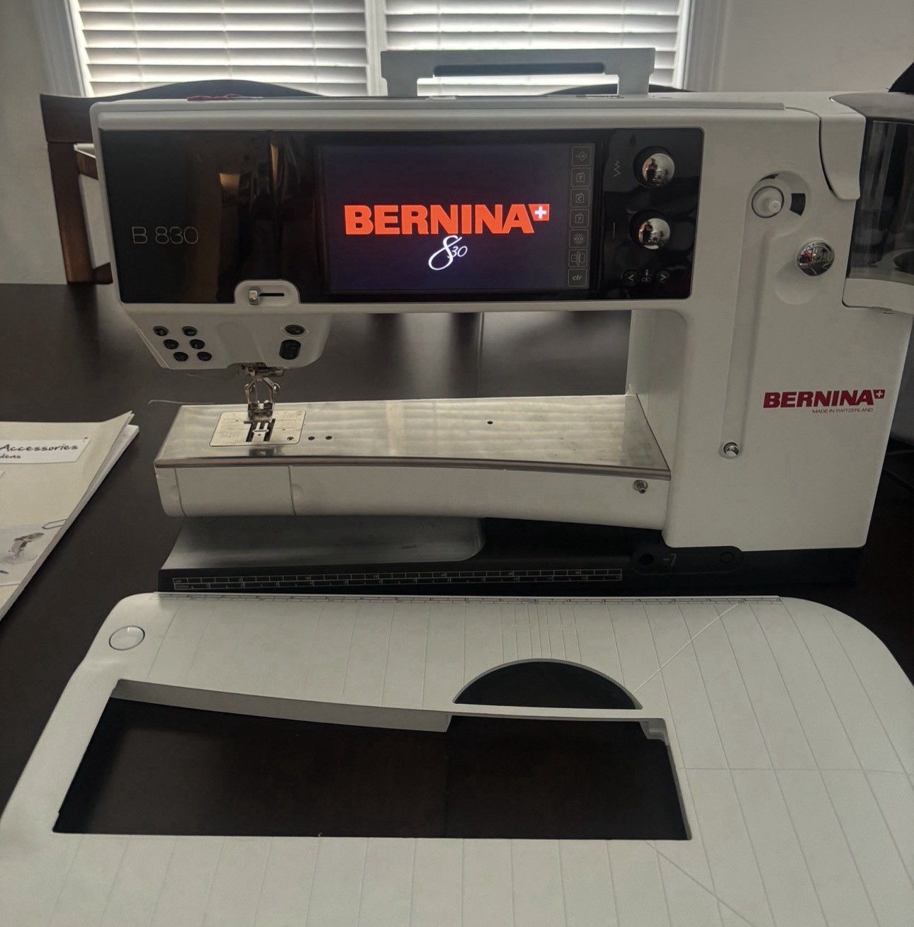 BERNINA B830 Sewing and Embroidery Machine with Bernina Stitch Regulator (BSR)