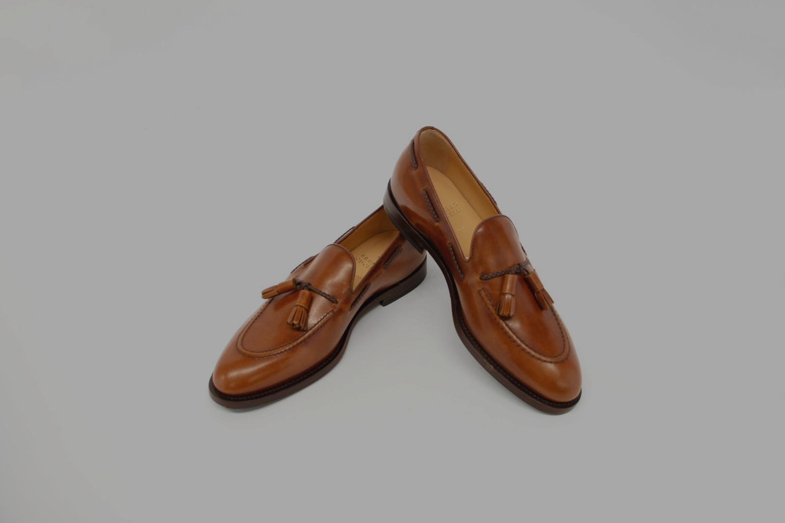 NWOB $1350 Brunello Cucinelli Men\'s 100% Leather Tassel Loafers Size 42  A262