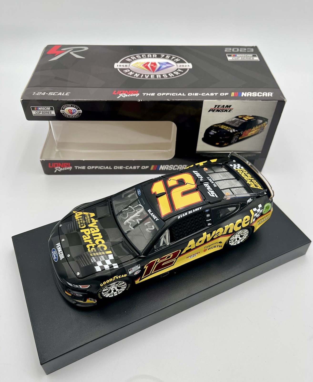 Ryan Blaney #12 2023 Advance Auto Parts Ford Mustang 1:24 Lionel Diecast Signed?