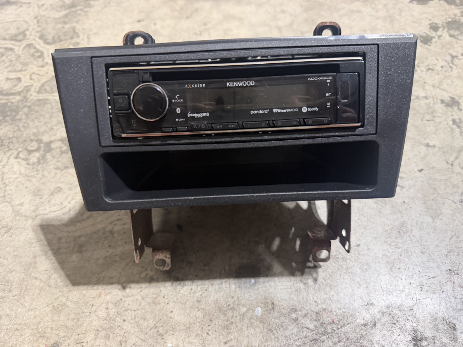 2002 Ford Thunderbird Kenwood Aftermarket Stereo Radio Unit w/ Trim, USED 2002 Ford Thunderbird Kenwood Aftermarket Stereo Radio Unit w/ Trim, USED