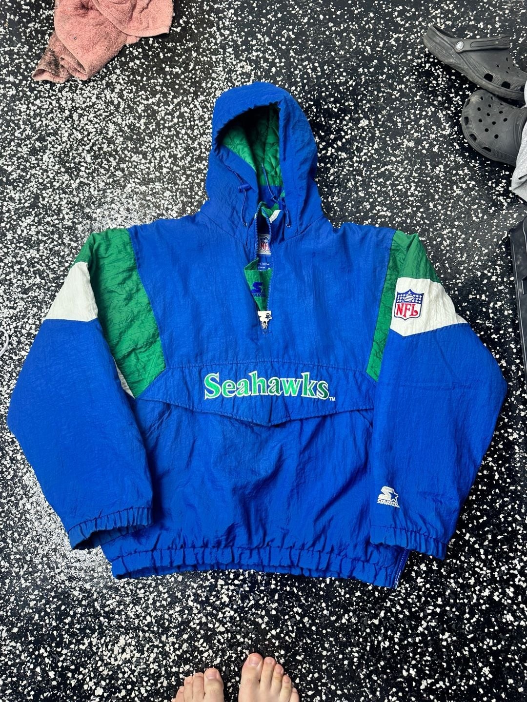 Vintage Starter Seattle Seahawks NFL Pro Line Hooded Puffer Pocket Jacket Sz M/L Vintage Starter Seattle Seahawks NFL Pro Line Hooded Puffer Pocket Jacket Sz M/L