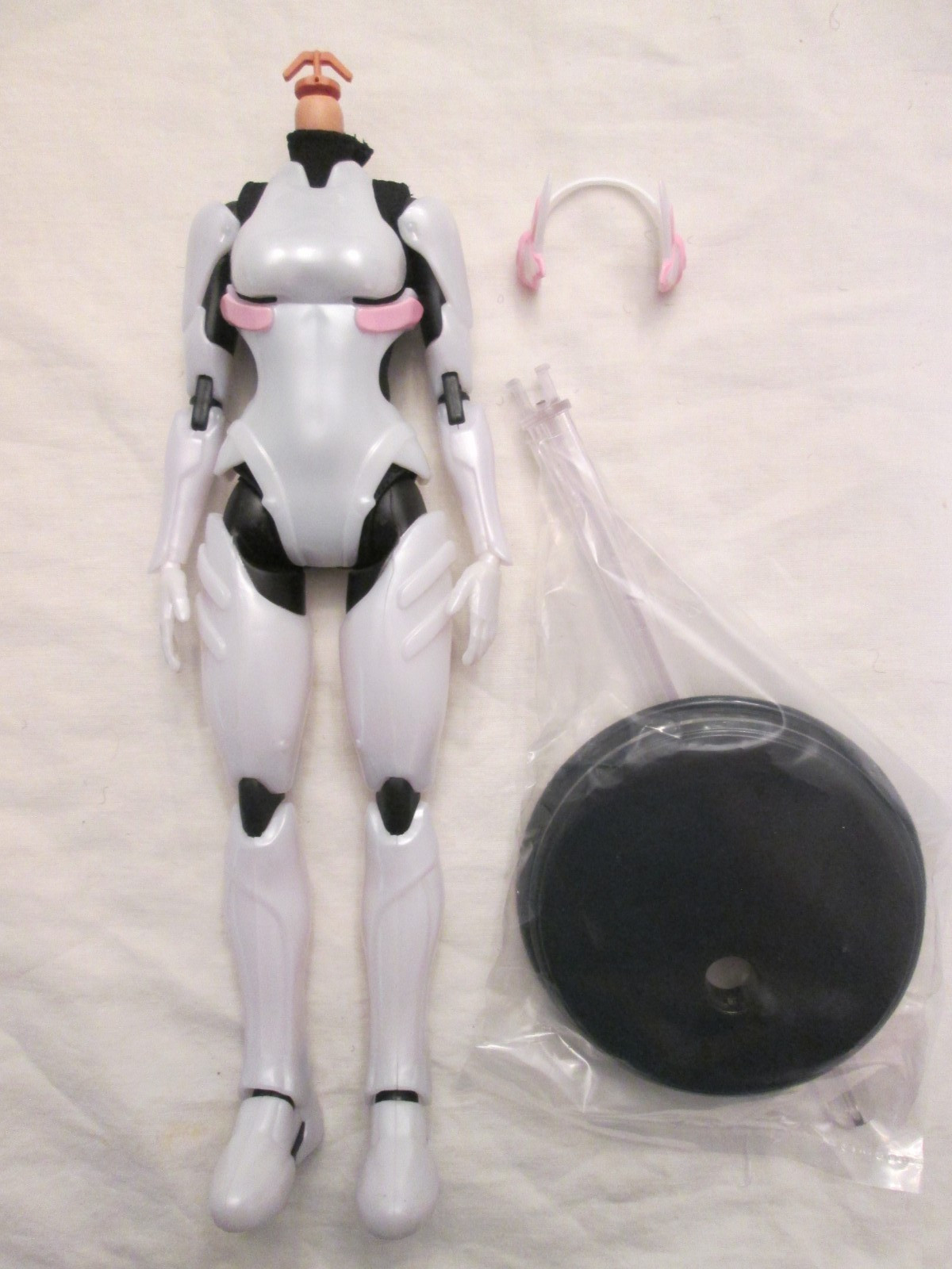 Barbie X Yoon Ahn Doll Headless Robotic Body Stand Suim Noh Articulated Dressed