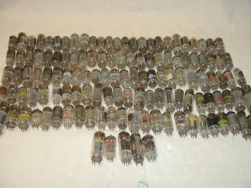 Lot Of 150 Small Vacuum Tubes Lot Of 150 Small Vacuum Tubes