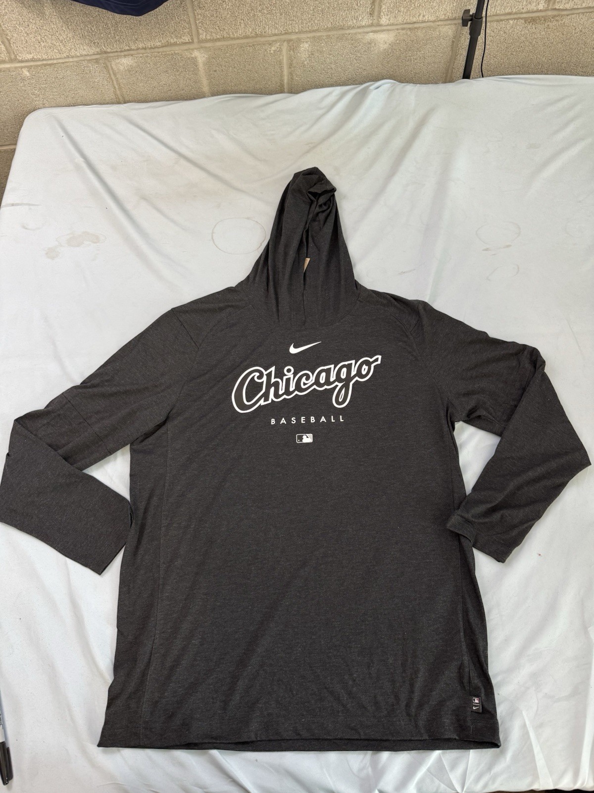 NWT Nike Chicago White Sox MLB Long Sleeve Shirt Men’s Size Large 