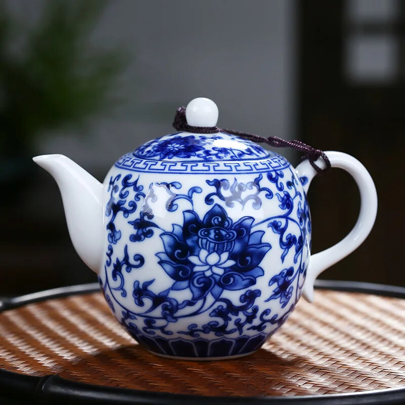 280ml Jingdezhen Chinese Kung Fu Pottery and Porcelain Teapot Green Flower Glaze