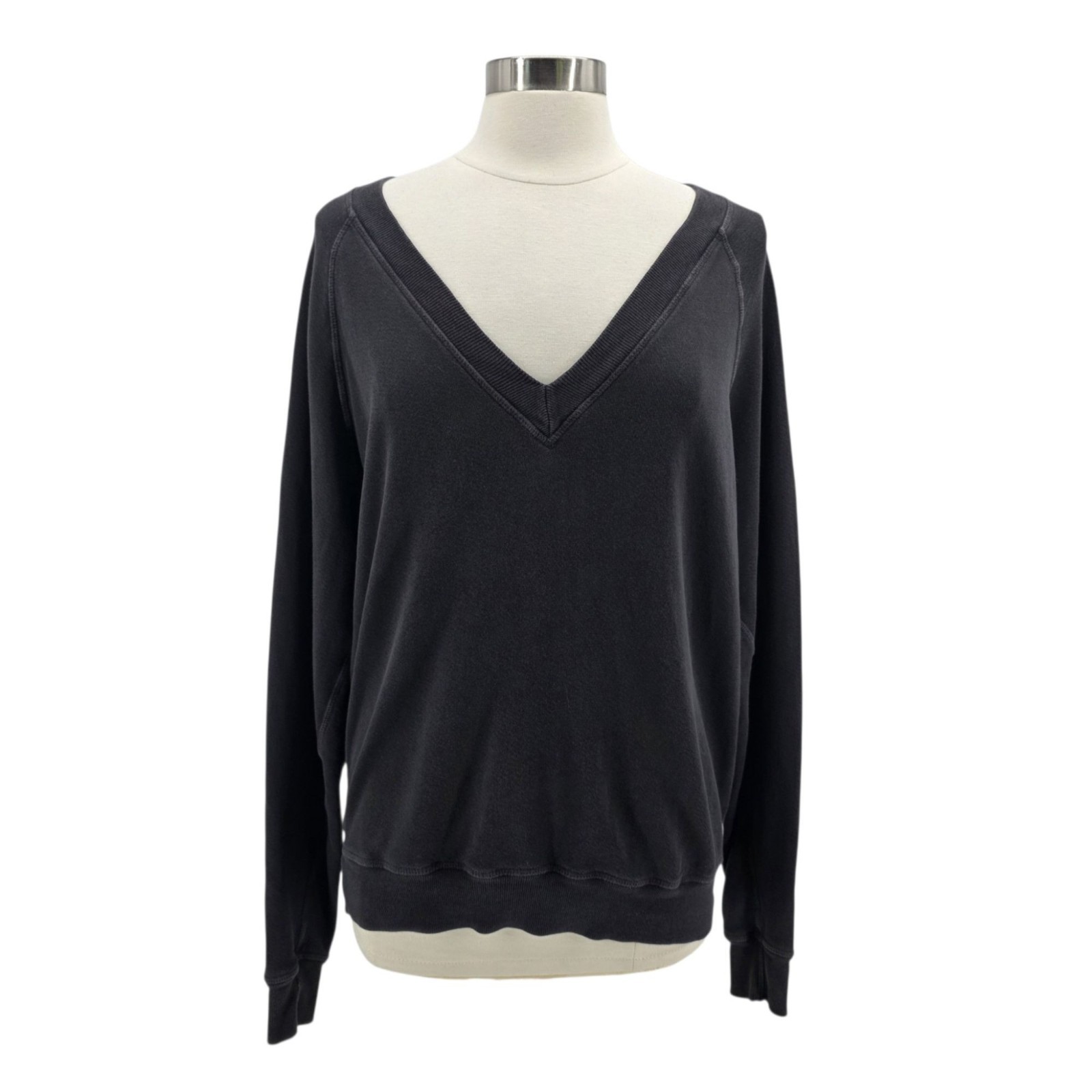 The Great. Womens Small Sweatshirt The V-neck In Almost Black Pullover Relaxed The Great. Womens Small Sweatshirt The V-neck In Almost Black Pullover Relaxed