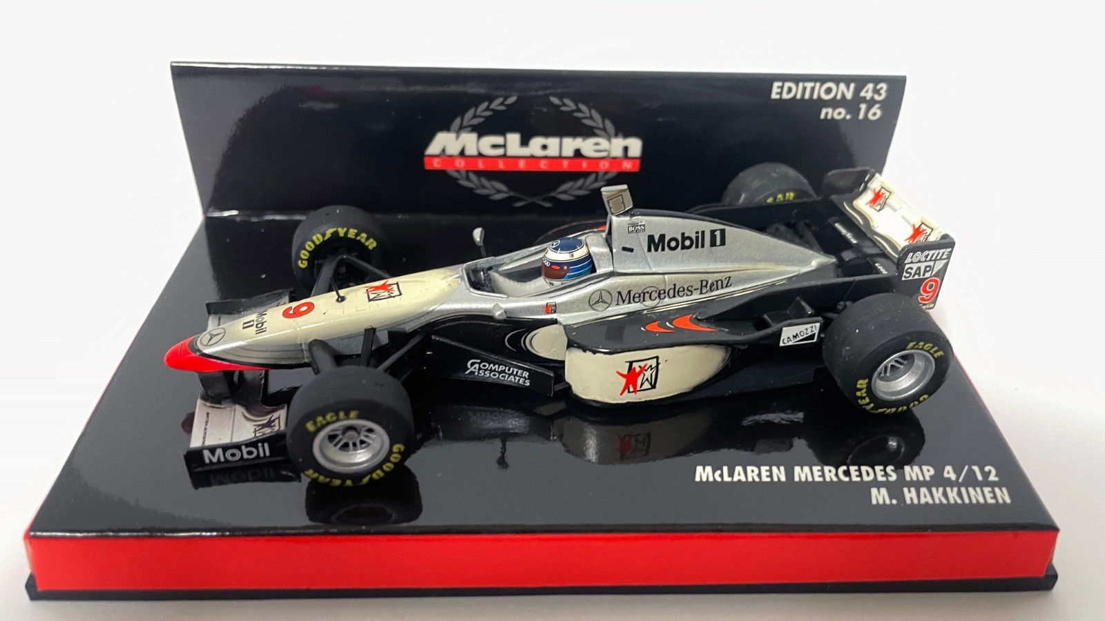 Minichamps 1/43 97 McLaren Mercedes MP4/12 Mika Häkkinen Mint original case Minichamps 1/43 97 McLaren Mercedes MP4/12 Mika Häkkinen Mint original case