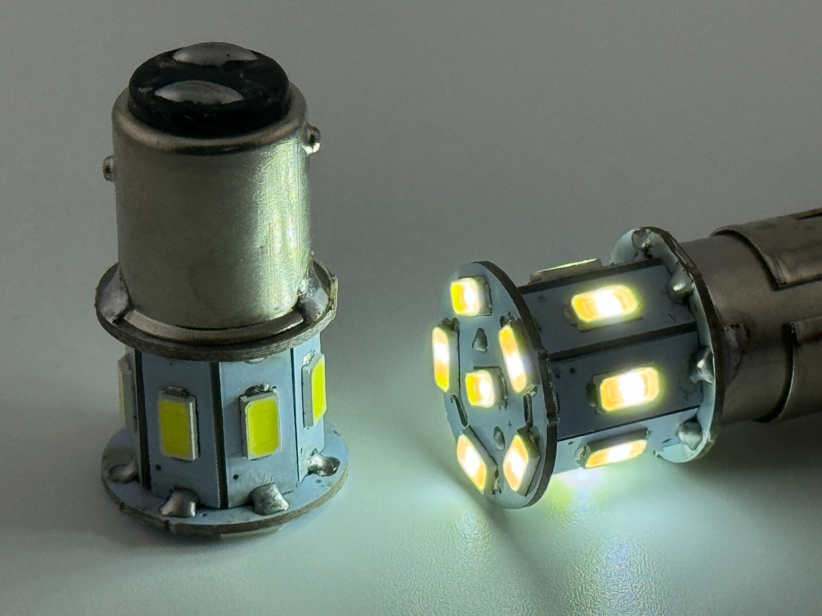 Rebaydo 2pcs BAY15D LED Bulb 1154 6 Volt AC or DC Dual Filament