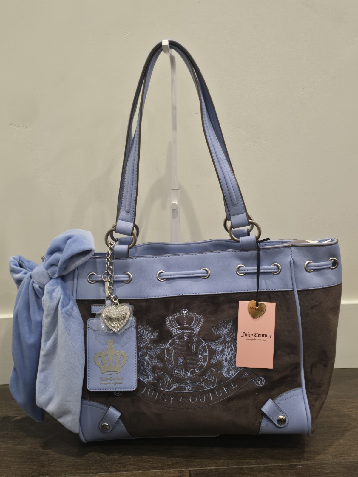 New Juicy Couture New Love Chapter Chocolate Brown Blue Daydreamer Tote Bag New Juicy Couture New Love Chapter Chocolate Brown Blue Daydreamer Tote Bag