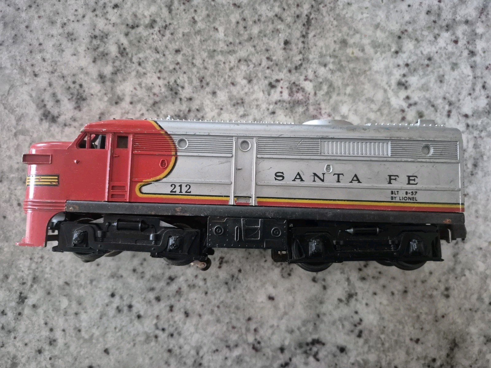 LIONEL POSTWAR ORIG 212 SANTA FE ALCO A Does Not Run