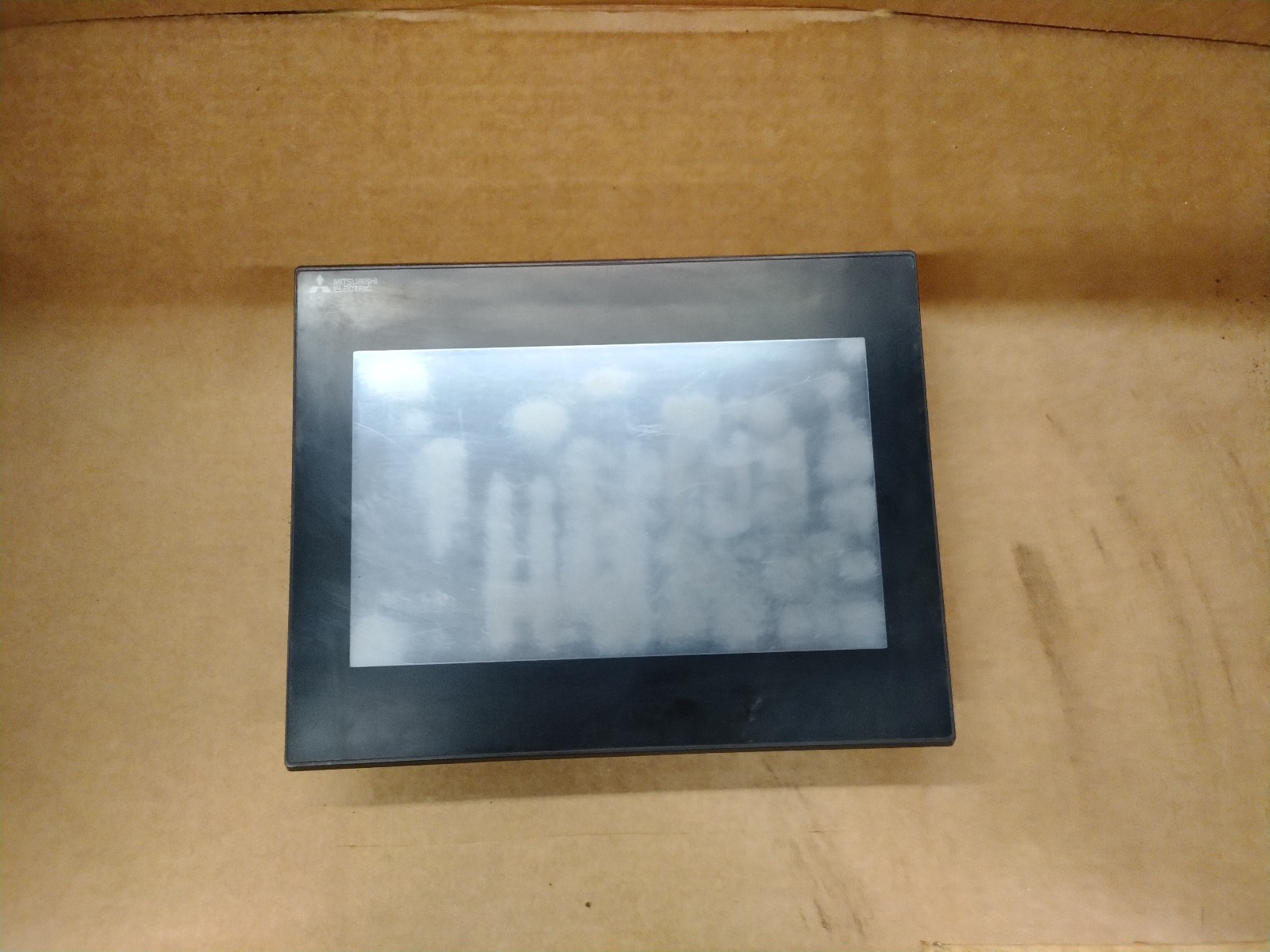 Mitsubishi GS2110-WTBD-N HMI/ Graphic Operation Terminal Mitsubishi GS2110-WTBD-N HMI/ Graphic Operation Terminal
