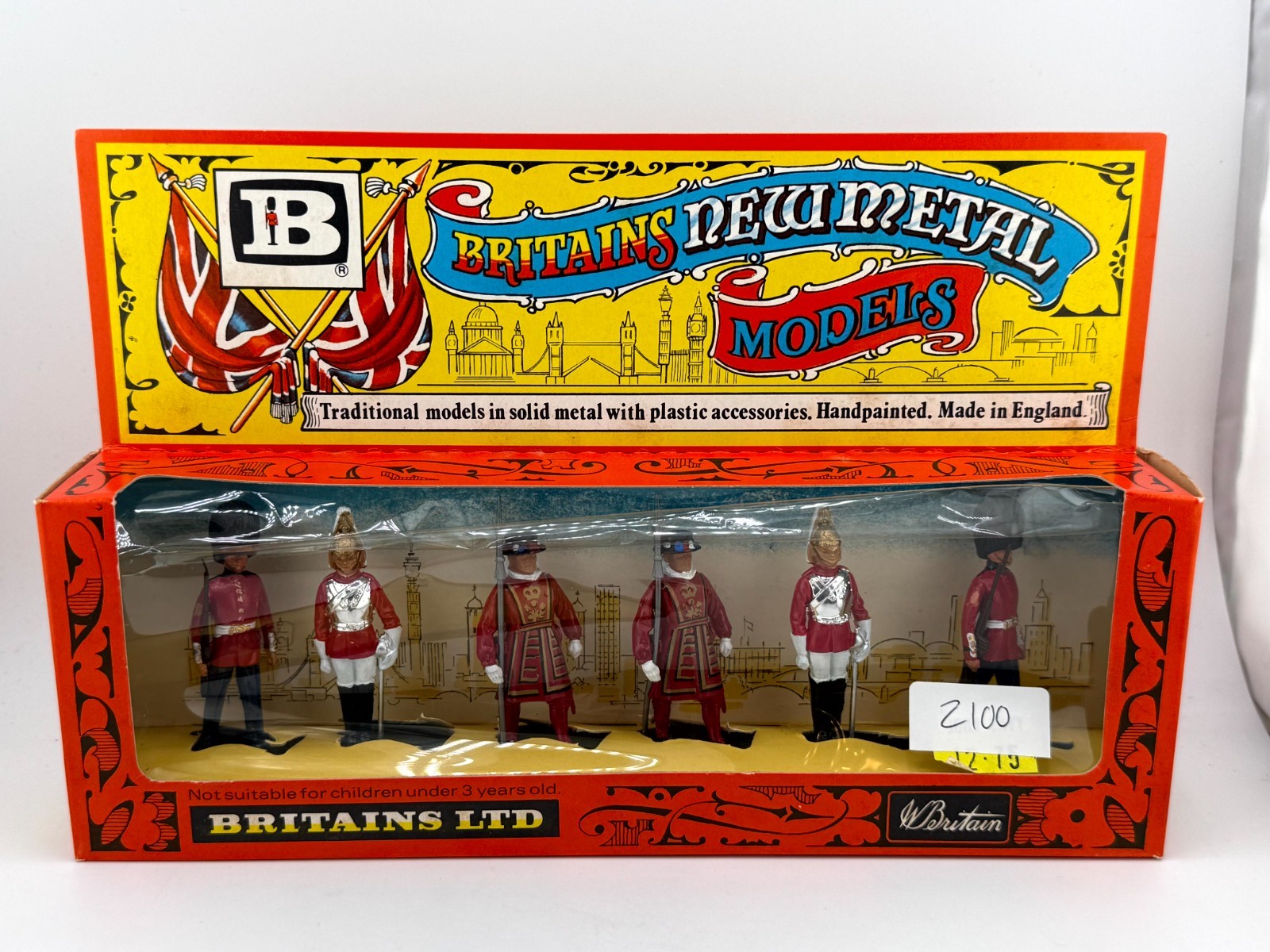 Vintage Britains 7225 New Metal Models Queens Guard Beefeater Set NIB