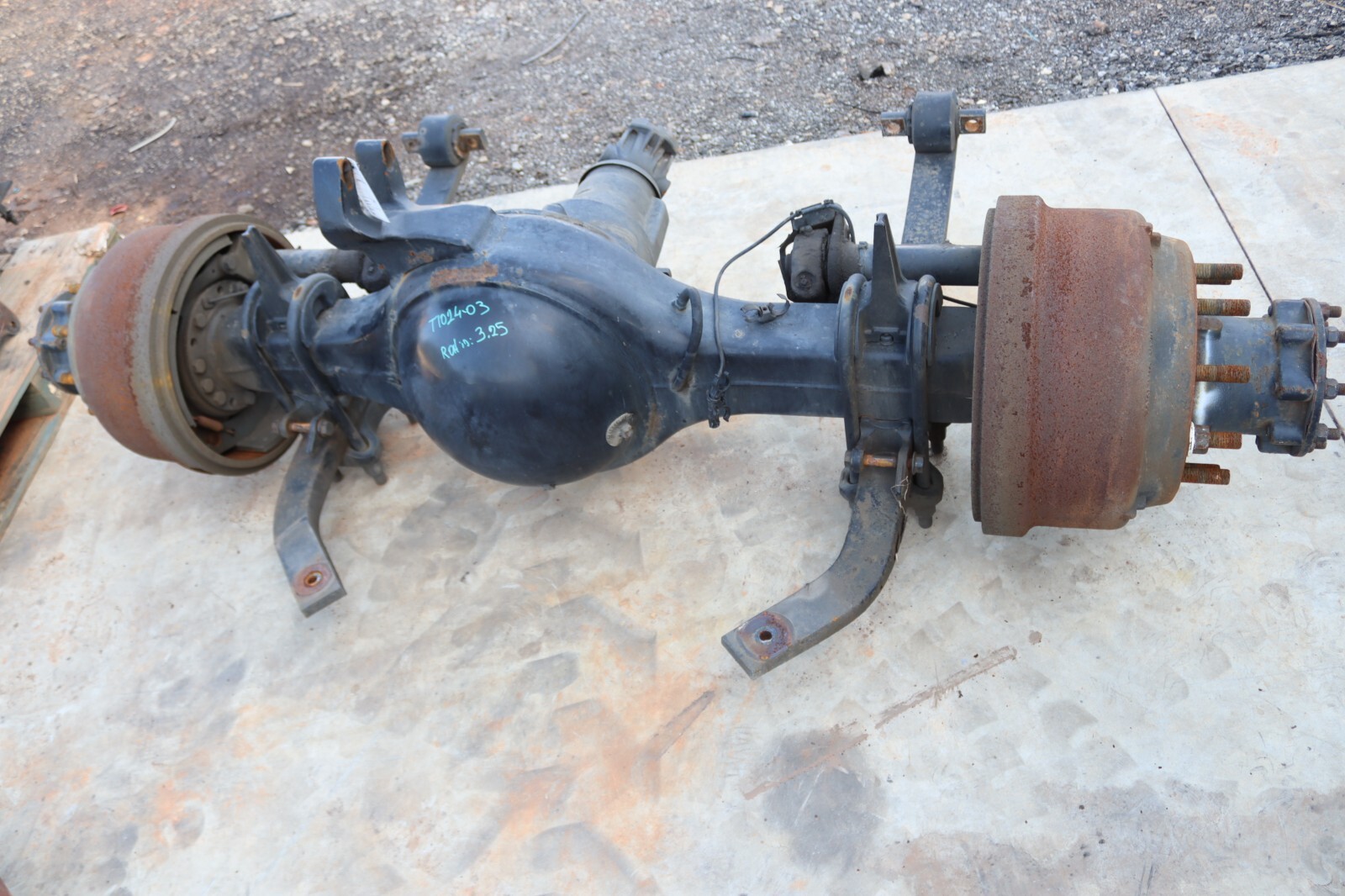 2017-2024 INTERNATIONAL LT625 REAR AXLE DIFF COMPLETE RATIO 3.25 OEM 2017-2024 INTERNATIONAL LT625 REAR AXLE DIFF COMPLETE RATIO 3.25 OEM