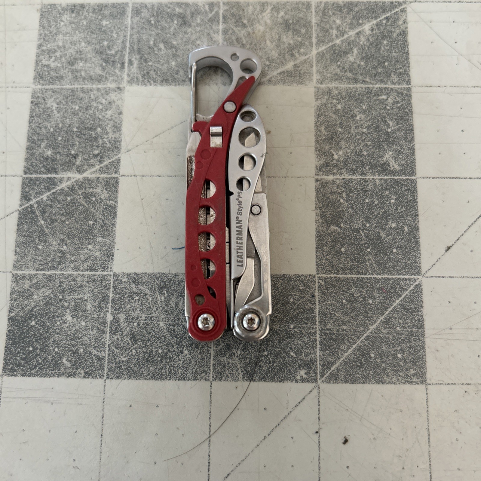 Leatherman Style PS Red Multi Tool Rare (damaged Scissor Spring) Leatherman Style PS Red Multi Tool Rare (damaged Scissor Spring)