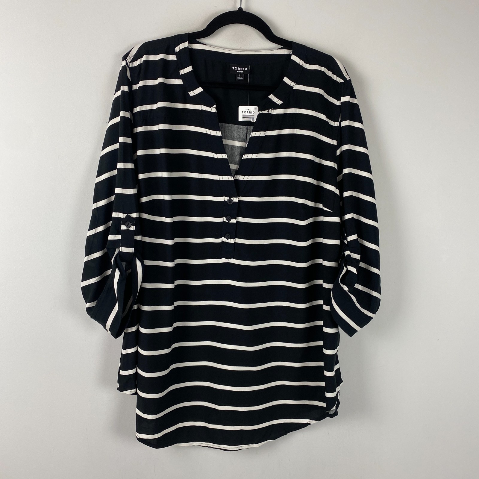 Torrid Harper Challis 3/4 Sleeve Top Size 2X Black White Stripe 3/4 Sleeves