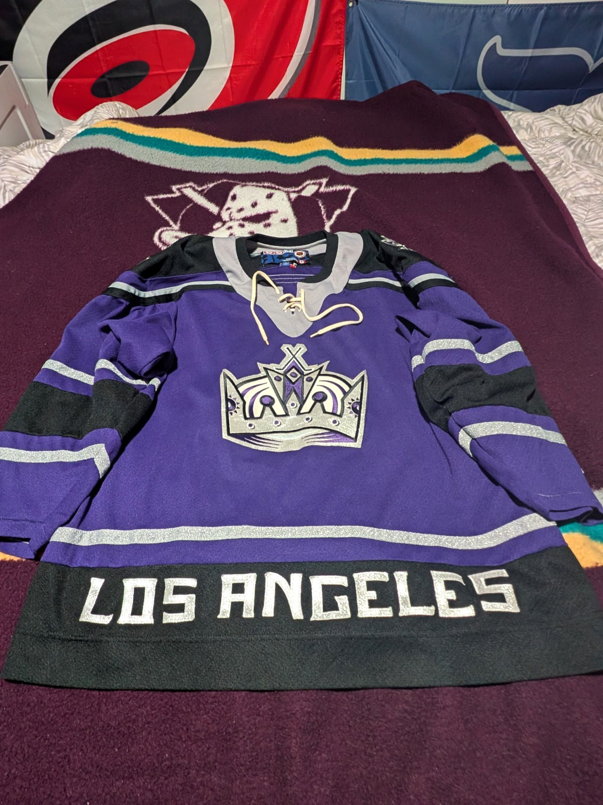Vintage CCM NHL Los Angeles Kings Purple Crown Jersey Size XL Vintage CCM NHL Los Angeles Kings Purple Crown Jersey Size XL