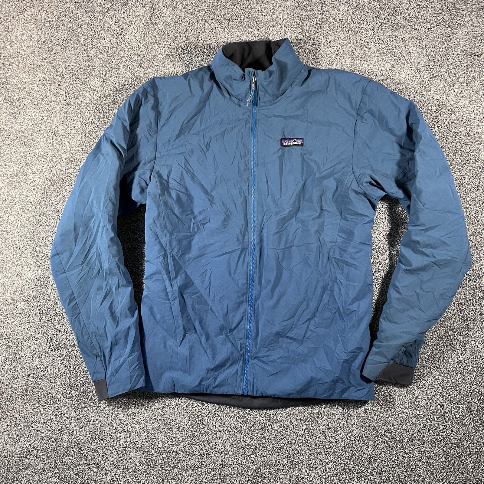 Patagonia Men\'s Medium Blue Full Zip Lightweight Outdoor Jacket Patagonia Men\'s Medium Blue Full Zip Lightweight Outdoor Jacket