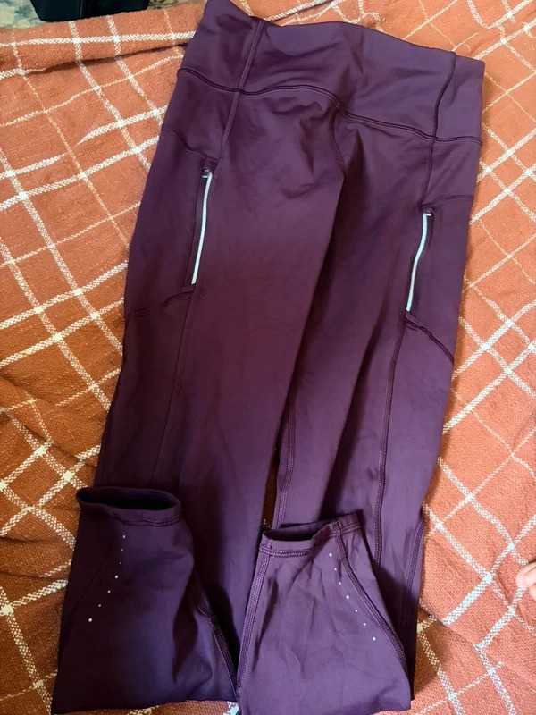 Athleta plum rainier leggings medium Athleta plum rainier leggings medium