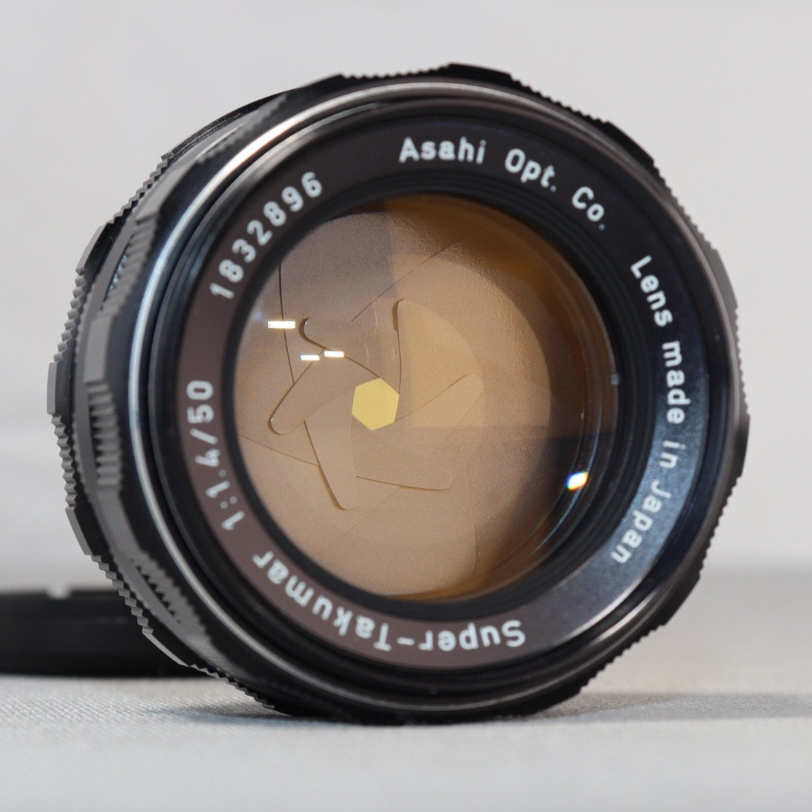 Asahi Pentax 50mm 1:1.4 Super Takumar Screw Mount Camera Lens *GOOD*