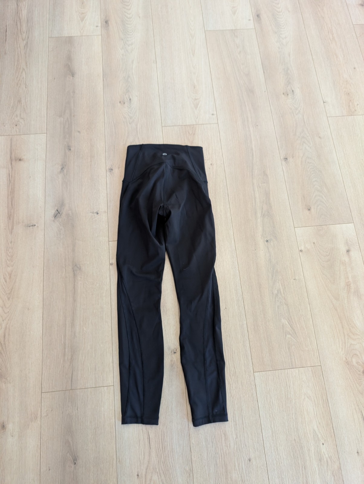 Lululemon Train Times 7/8 Pant 25\