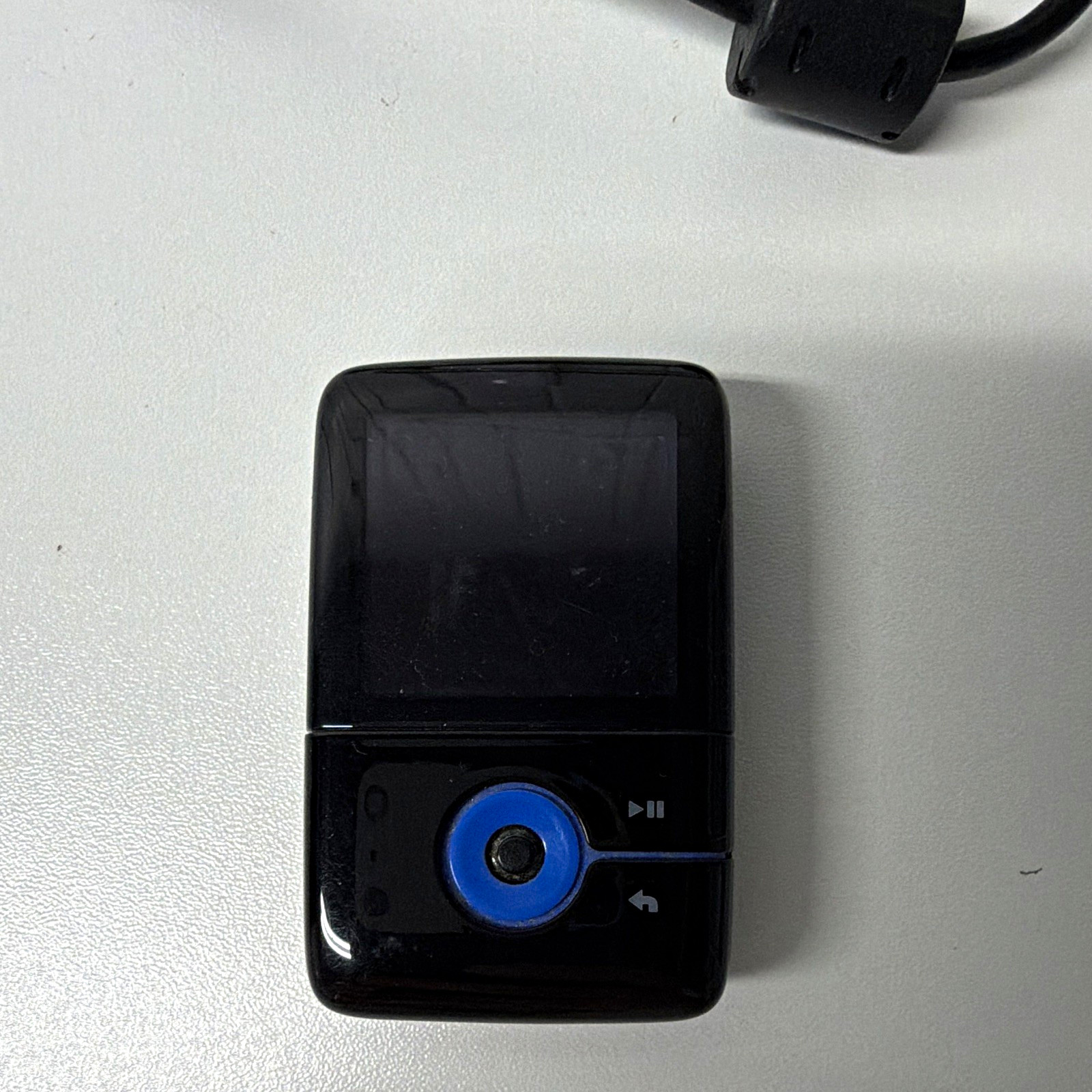 Creative Zen V Plus 4GB Media Player Black/Blue Creative Zen V Plus 4GB Media Player Black/Blue