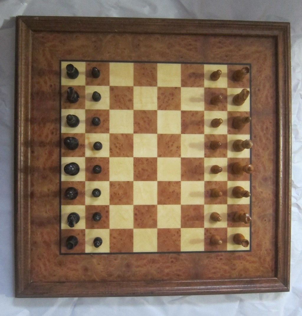 Drueke Horn Chess Set 32 Complete American Made Vintage Wooden Chessmen w/ board Drueke Horn Chess Set 32 Complete American Made Vintage Wooden Chessmen w/ board