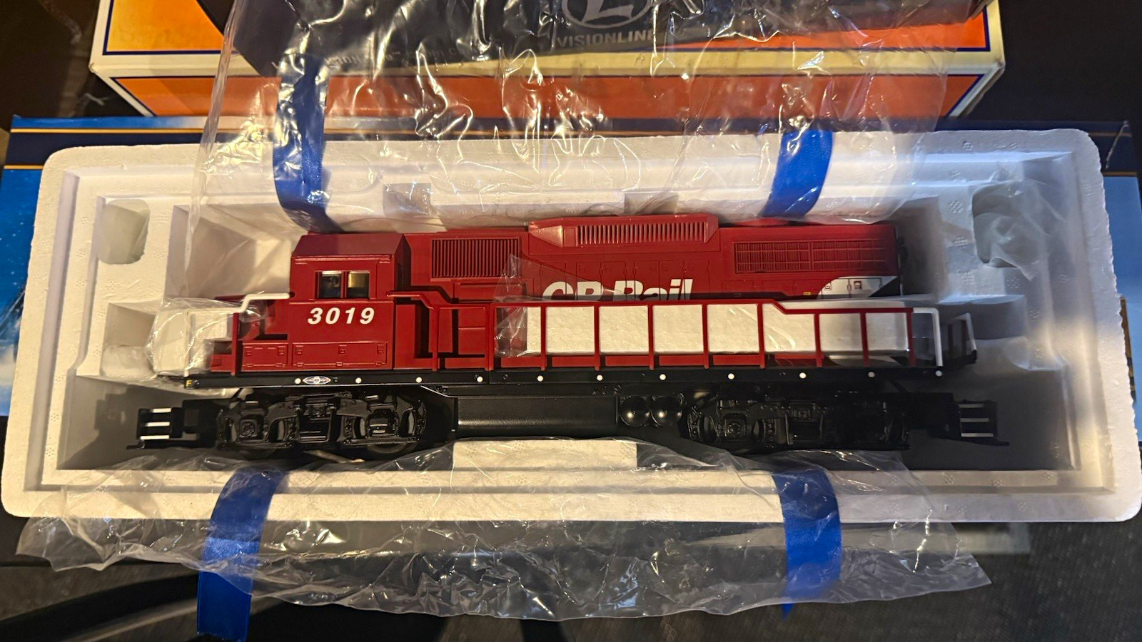 Lionel CP Rail GP38 Diesel Locomotive 3019 O Gauge LionChief Plus 6-28225 Lionel CP Rail GP38 Diesel Locomotive 3019 O Gauge LionChief Plus 6-28225