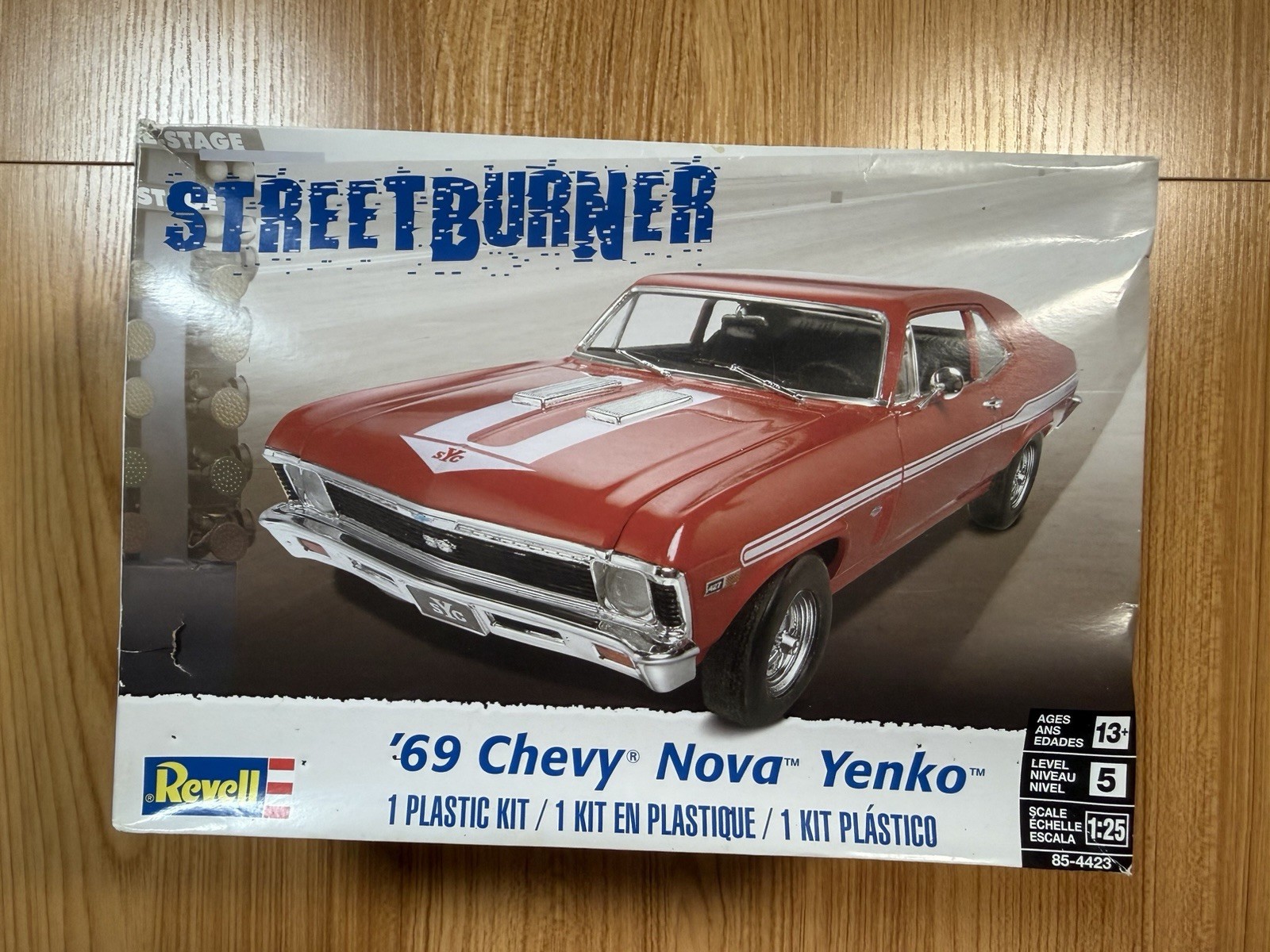Revell \'69 Chevy Nova Yenko 1:25 Model Kit 85-4423 Streetburner -started