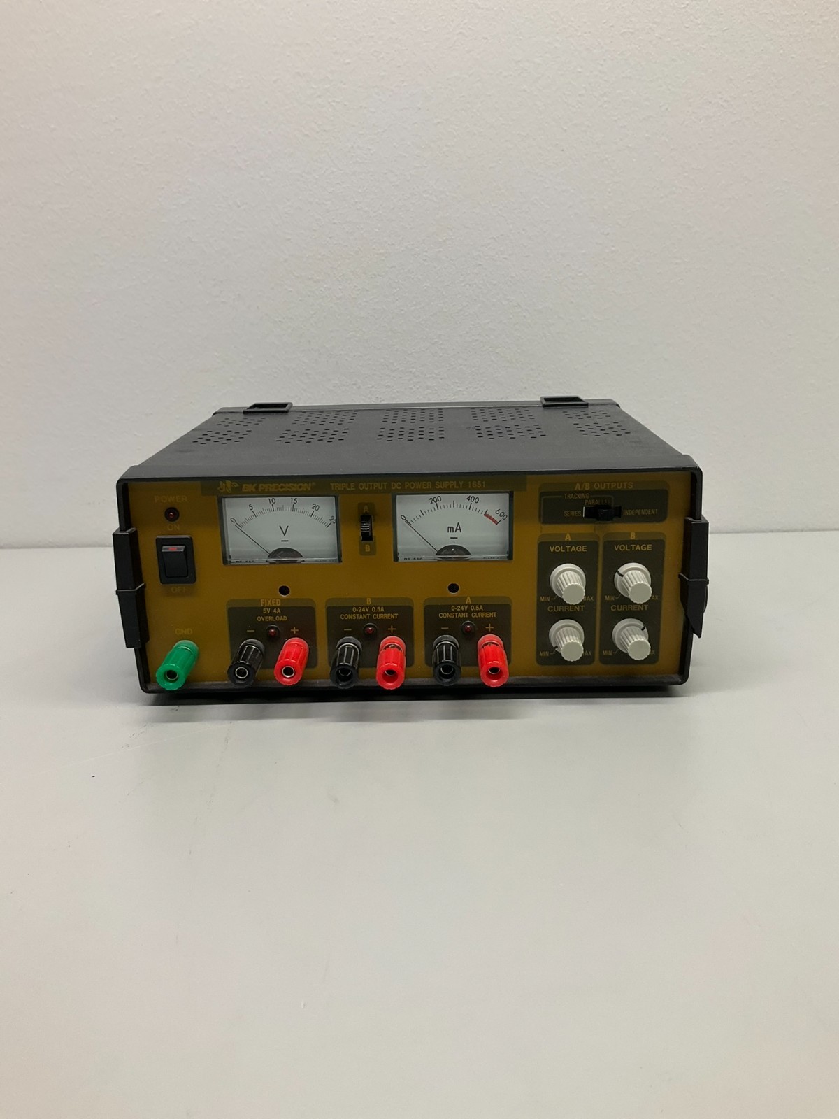 B&K Precision 1651 DC Power Supply Tested and Working
