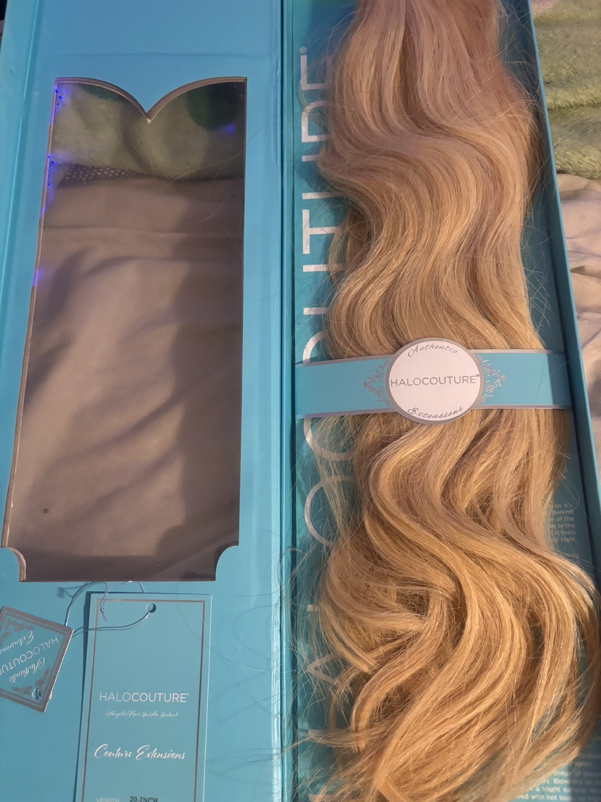 HALOCOUTURE Clip-In Human Hair Extensions Remy Wavy 20in Blond 27-613 HALOCOUTURE Clip-In Human Hair Extensions Remy Wavy 20in Blond 27-613