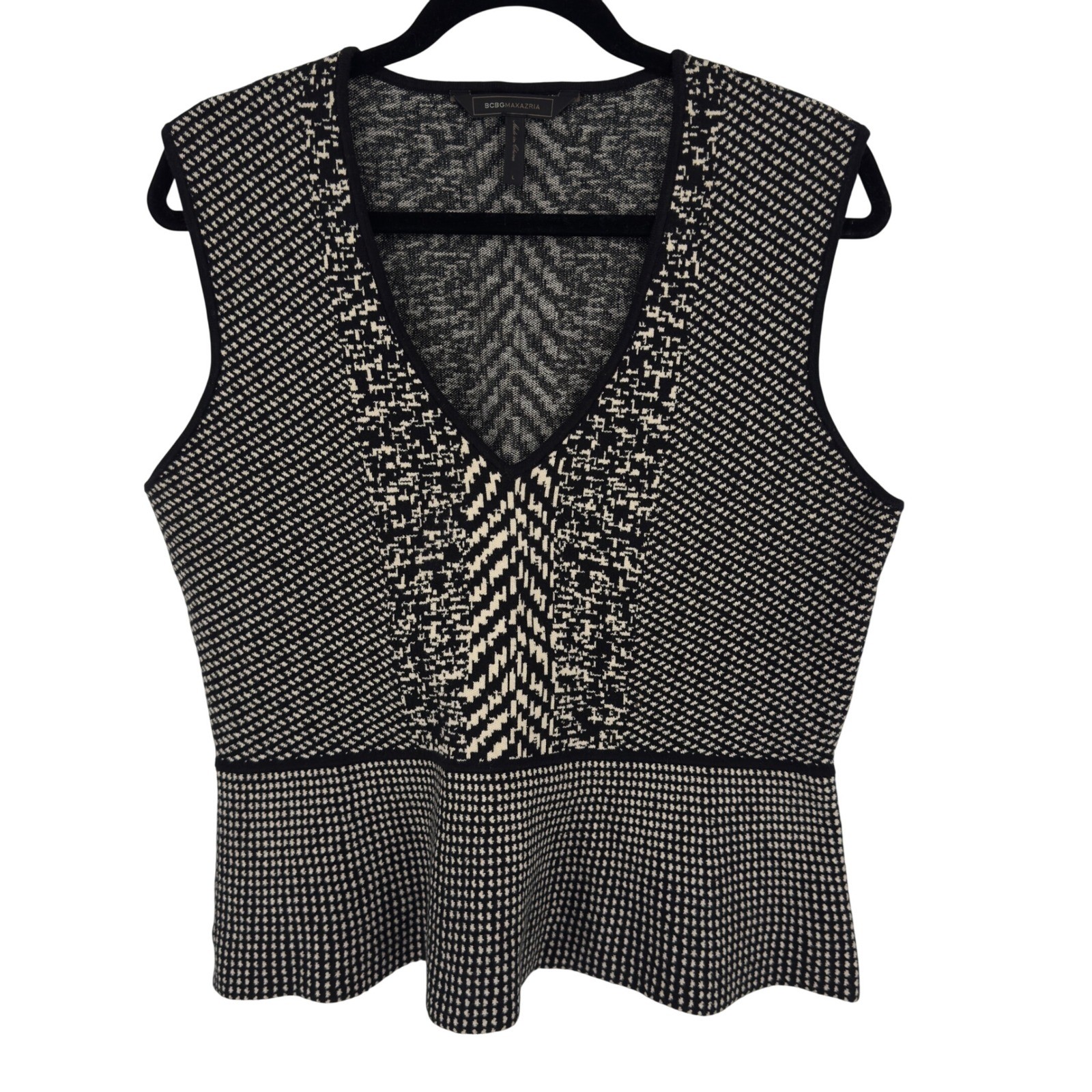 BCBGMAXAZRIA Black Cream Jacquard Knit Peplum V-Neck Sleeveless Top Large BCBGMAXAZRIA Black Cream Jacquard Knit Peplum V-Neck Sleeveless Top Large