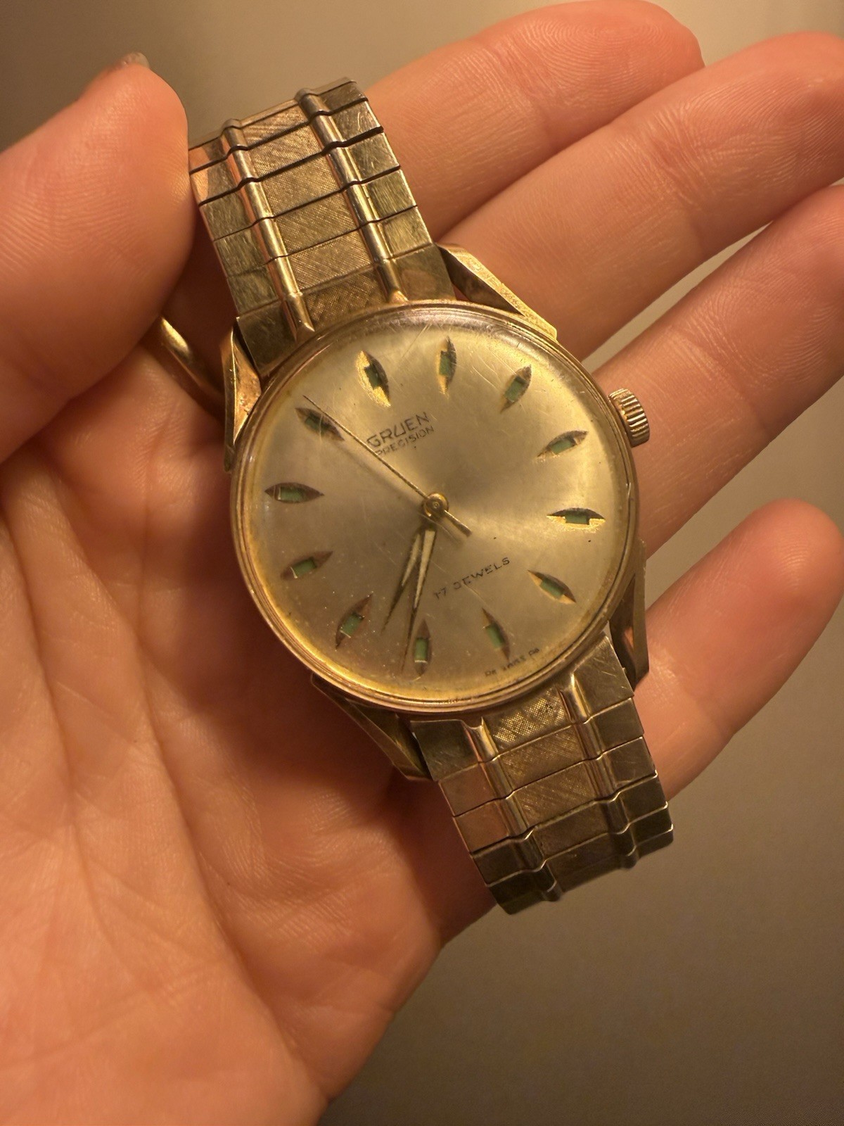Rare Gruen Precision Vintage 17J Manual 34mm Gold Tone Analog Bracelet