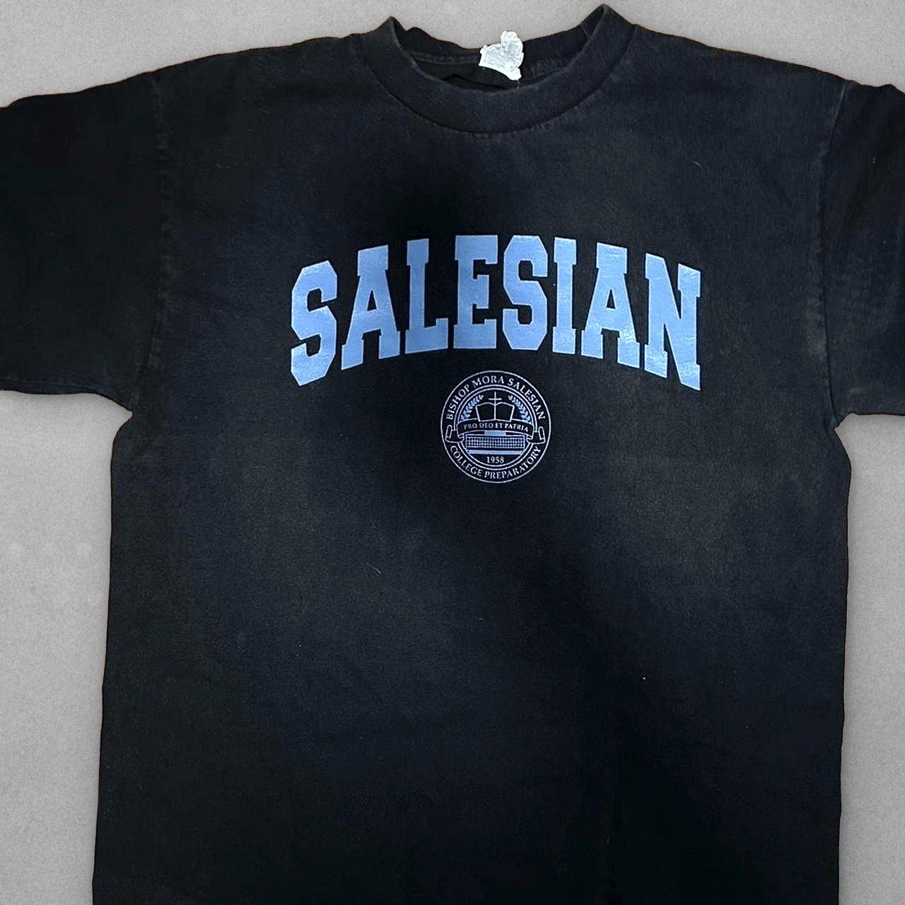 Salesian College Preparatory Sweatshirt Heavyweight Vintage Logo Men\'s M Salesian College Preparatory Sweatshirt Heavyweight Vintage Logo Men\'s M