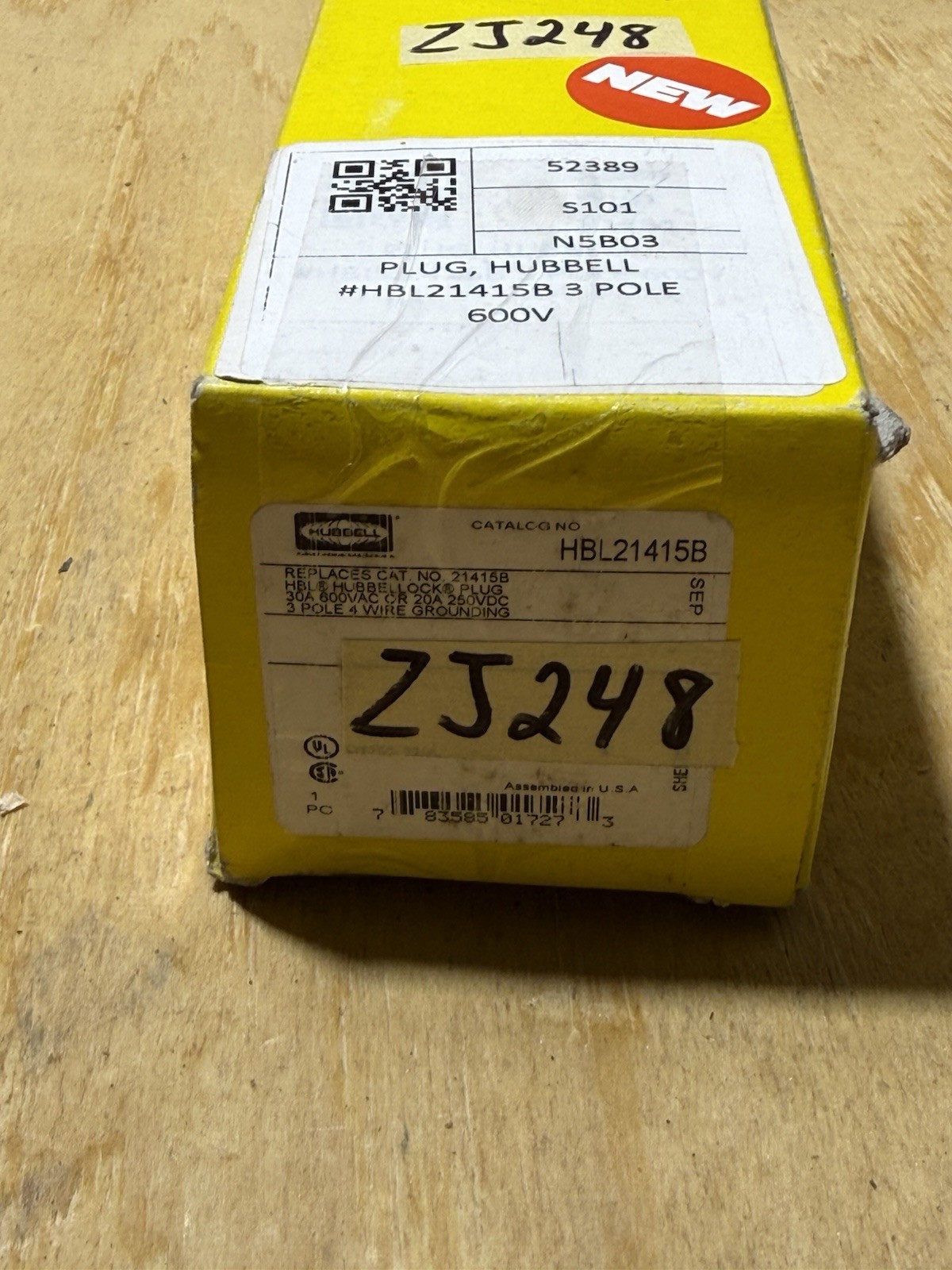 Hubbell Hbl21415b Twist Locking Plug 20/30 A 250V Dc/600V Ac 3 Pole 4 Blade New Hubbell Hbl21415b Twist Locking Plug 20/30 A 250V Dc/600V Ac 3 Pole 4 Blade New