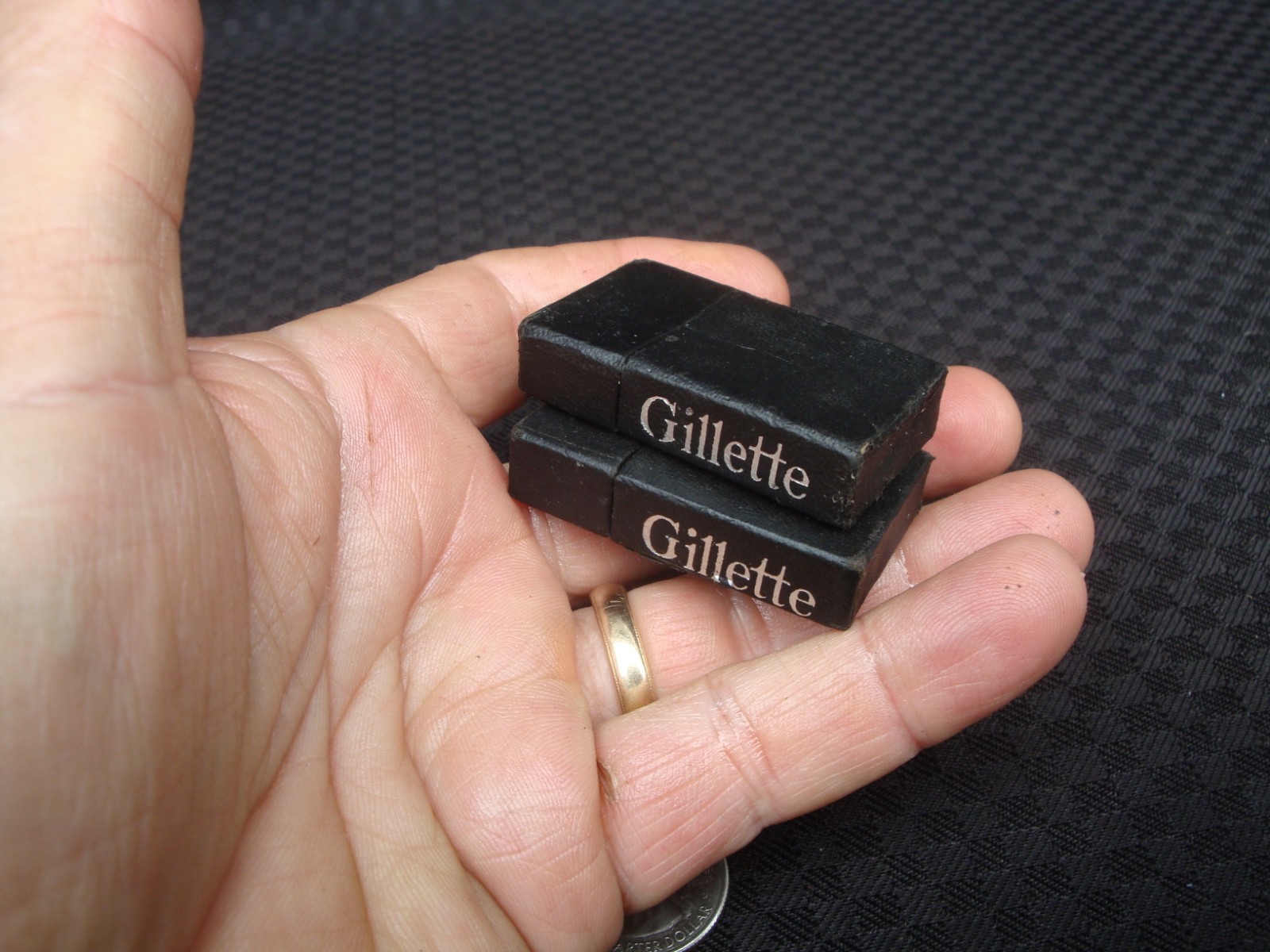 Antique 1906 Gillette Black Cardboard Razor Banks Antique 1906 Gillette Black Cardboard Razor Banks