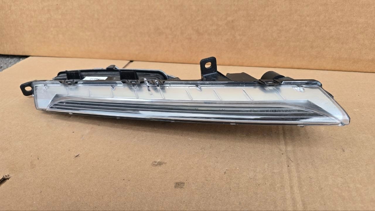 2019-2023 Porsche Cayenne OEM DRL Fog Light Right Passenger side