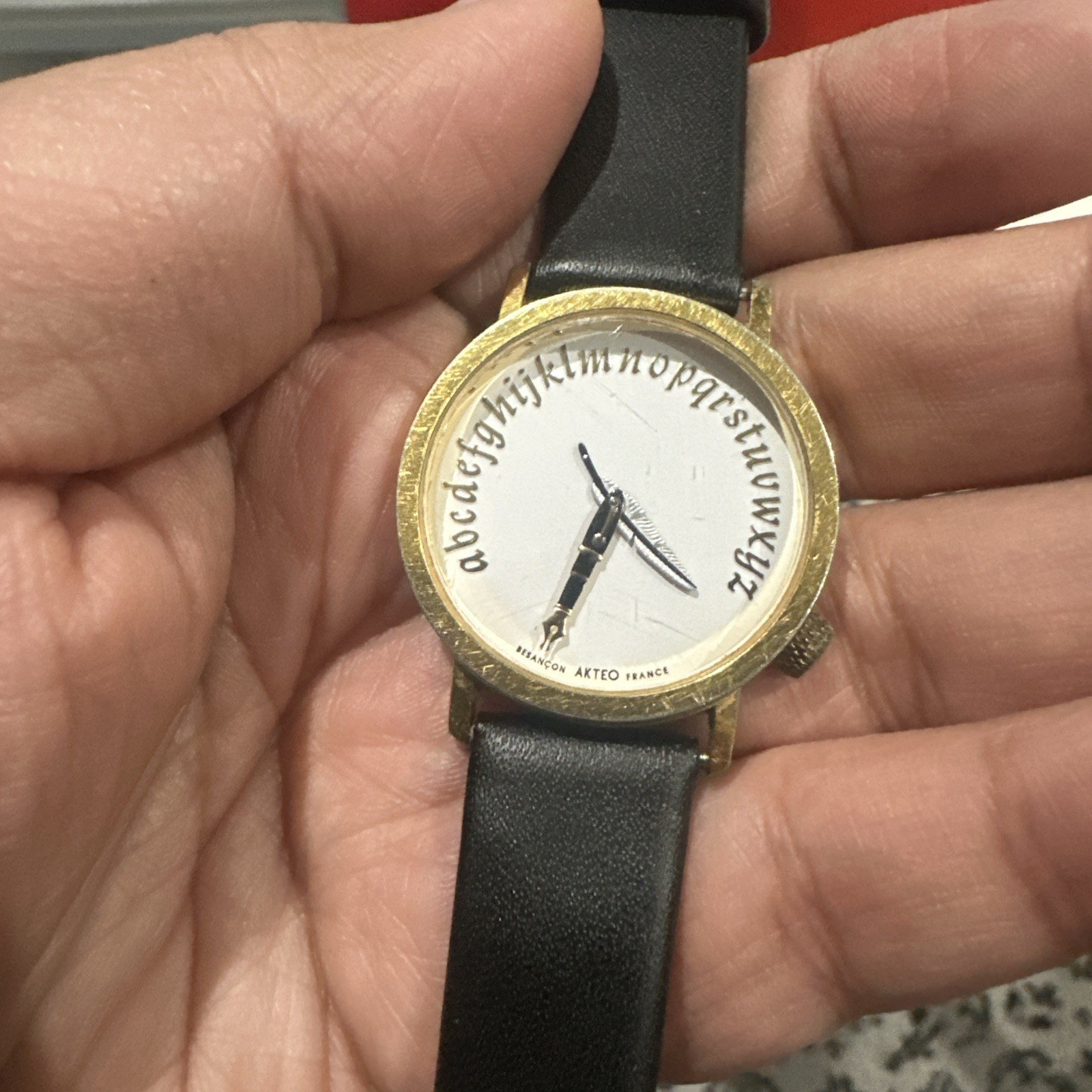 Working AKTEO Unisex Watch LITERATURE/LETTERS Feather & Pen 32mm New Black Strap Working AKTEO Unisex Watch LITERATURE/LETTERS Feather & Pen 32mm New Black Strap
