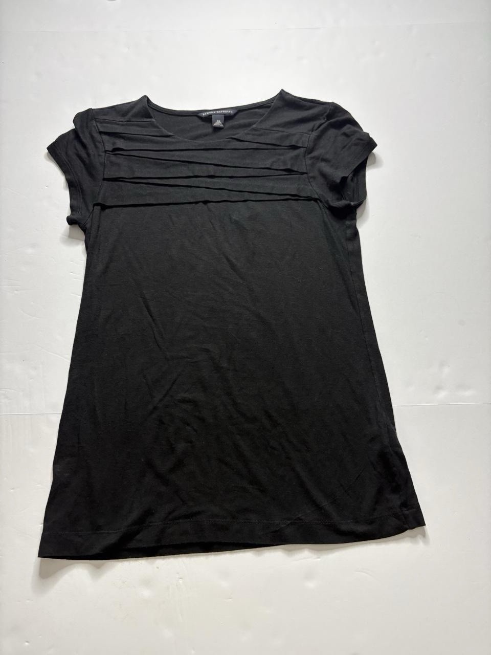 Banana Republic Black Pleated Pintuck Cap Sleeve Tee Size XS